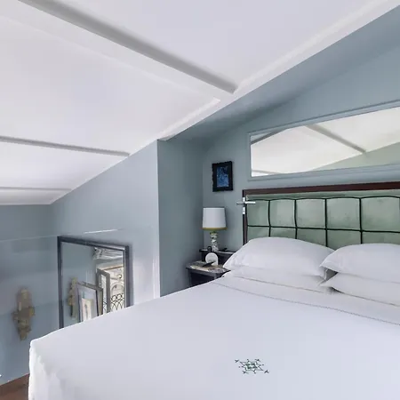 The Place Hotel 5*