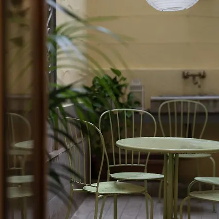 Bright 3-bedroom With Patio In Historic Center Near Duomo * Florence