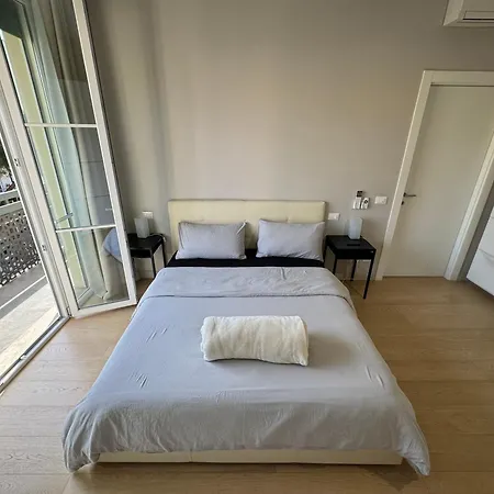 Modern Self Check-in Apartment *