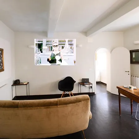 Sweet Ponte Vecchio Apartment *