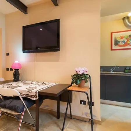 Nadia's Lovely - With Private Garden And Jacuzzi Florenz