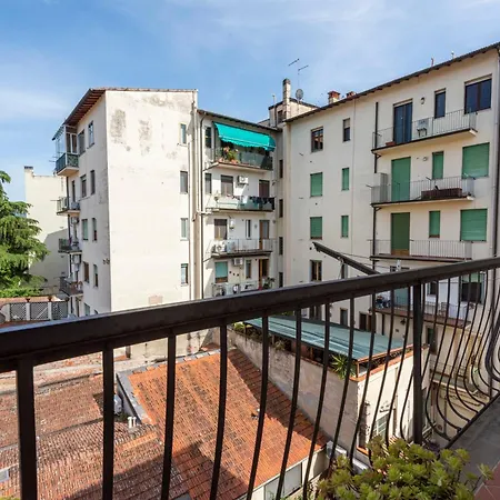 Ippopotamo By Mmega Apartment Florence