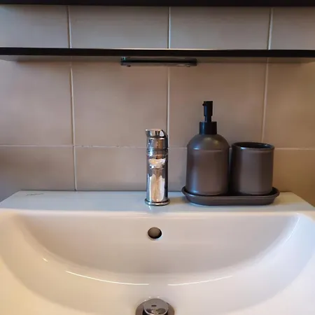Nice Close To City Center Guest house *