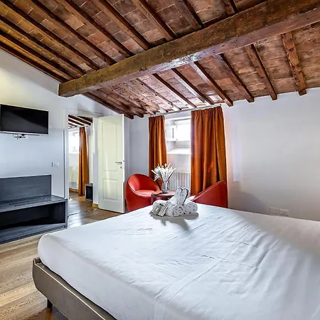 Martelli 6 Suite&apartments