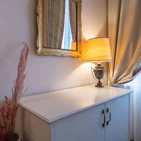 Dimora Del Cardinale - Residenza D'epoca Guest house Florence