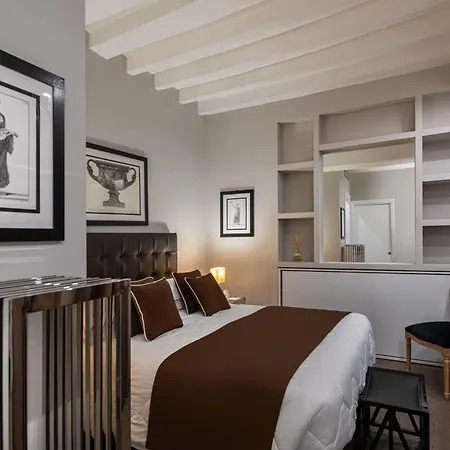 Roma Hotel 4*