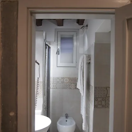 Santa Croce Hotel