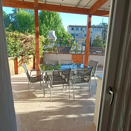 Tuscan Sun Apartment Florence