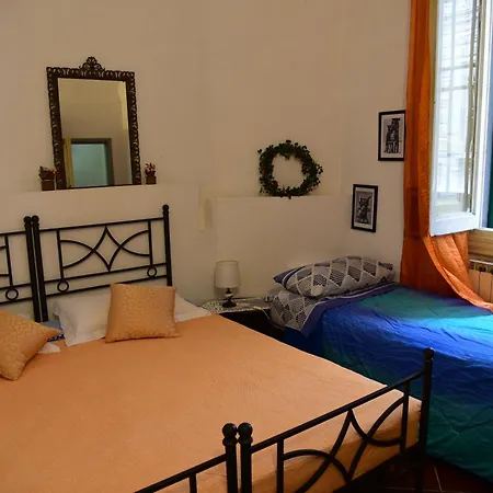 Il Segreto Di Via Laura - House In
