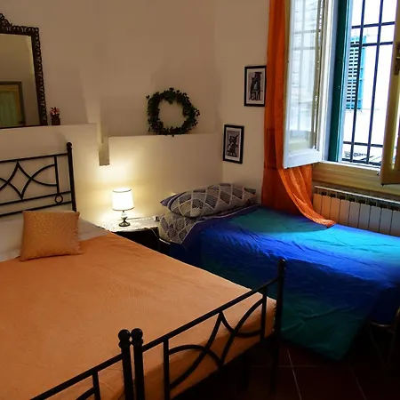 Apartman Il Segreto Di Via Laura - House In *