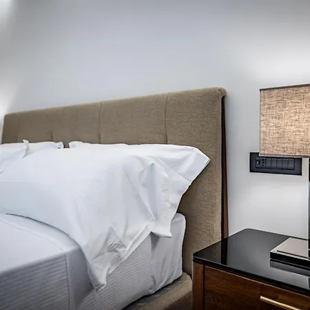 Relais Panoramic Cathedral Apartment Florence