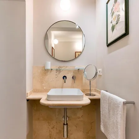 Apartment Genteel Piazza Pitti