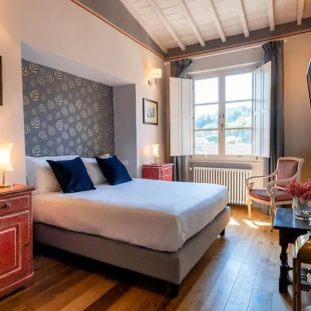 Genteel Piazza Pitti Apartment Florence