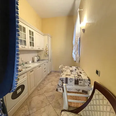Magenta Apartment *