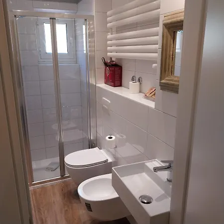 Montreal Hotel 3*