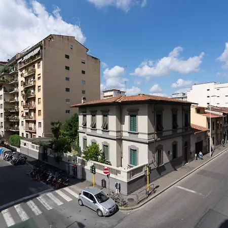 - Cozy House Appartamento Firenze
