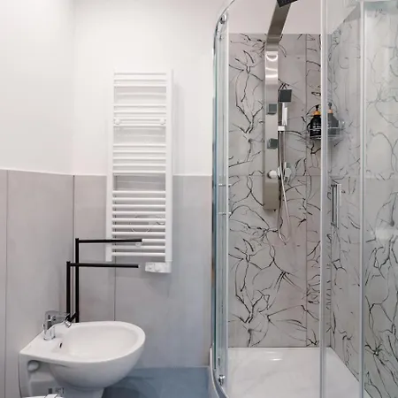 - Cozy House Appartamento Firenze