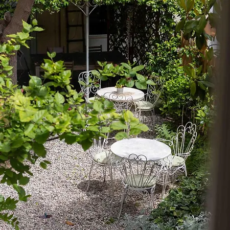 住宿加早餐酒店 Secret Garden