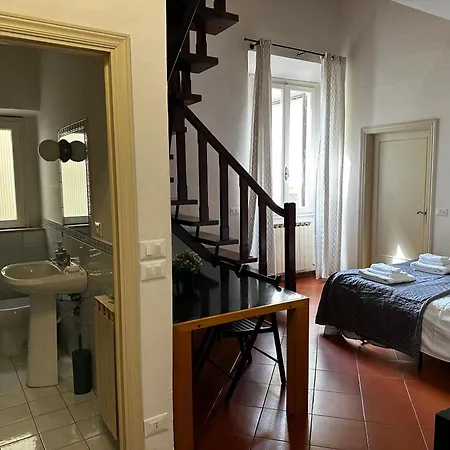 Guicciardini - Boutique In The Heart Of *