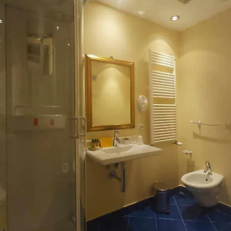 Tornabuoni La Petite 4*
