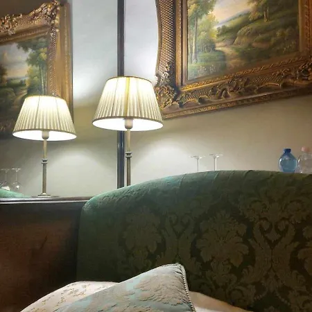 Aparthotel Tornabuoni La Petite 4*