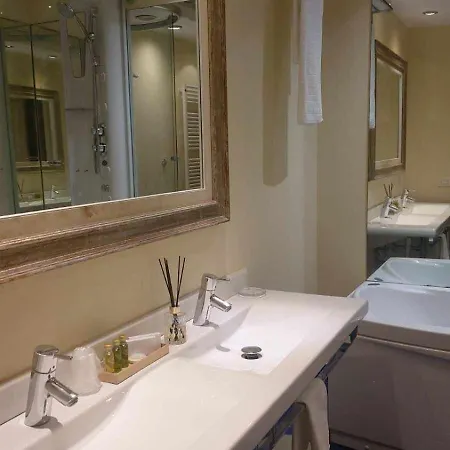 Tornabuoni La Petite 4*