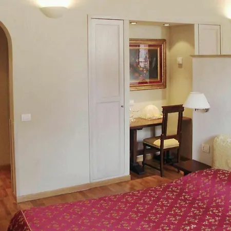 Tornabuoni La Petite Aparthotel Florence
