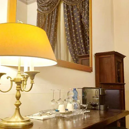 Tornabuoni La Petite Aparthotel 4*