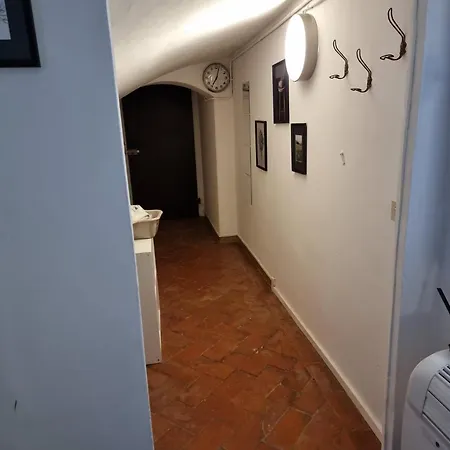 La Dimora Antica Di Ponte Vecchio Affittacamere *