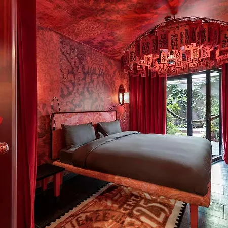 Hotel 25hours Piazza San Paolino