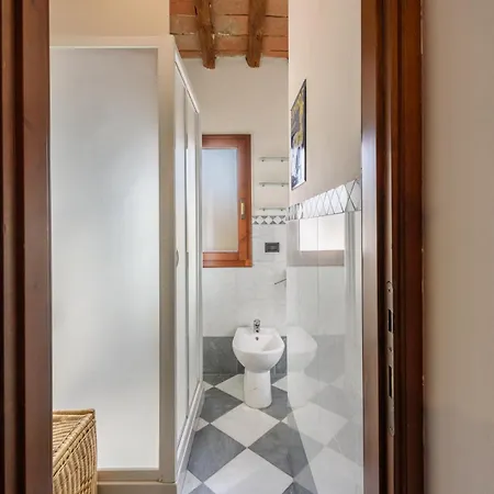 Apartment Finestra Sulle Cappelle Medicee By Mmega *