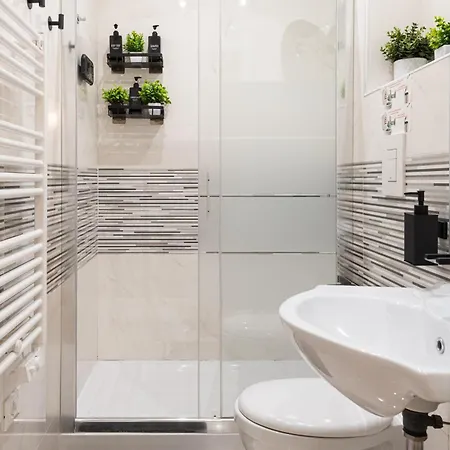 Elegante Con Giardino Privato, Jacuzzi Nel Cuore Di *