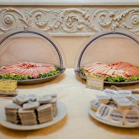 Hotel Palazzo Dal Borgo 4*