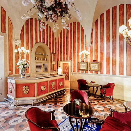 Palazzo Dal Borgo 4*