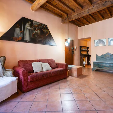 Ruote First Apartment Florence