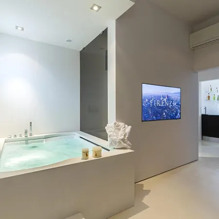 Aura Luxury Property *