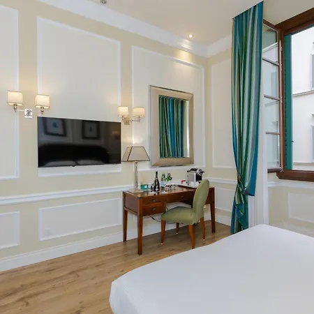 Hotel Fh55 Calzaiuoli 4*