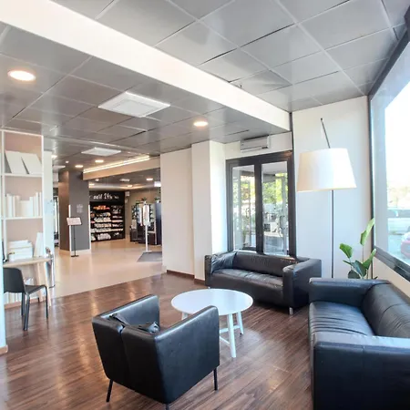Novoli Hotel