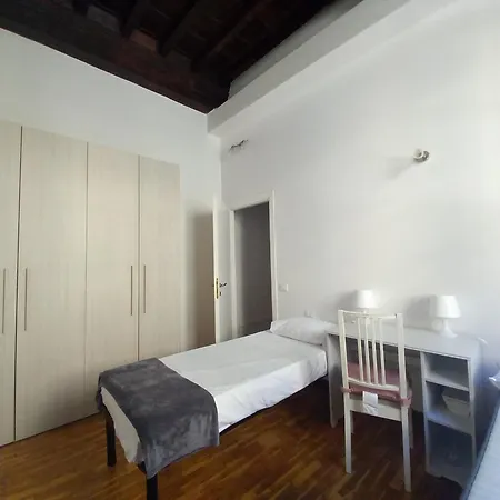 Cavour 46 First * Florence