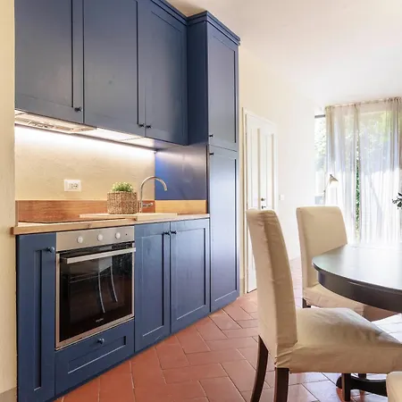 Santa Croce Deluxe Apartment