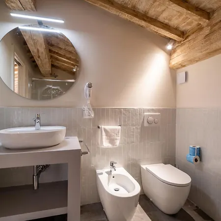 Guest house Residenza D'epoca Palazzo Salviati Quaratesi Florence
