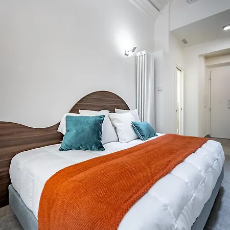 Dimora Collection - Le Corti - Boutique Luxury In A Restored 13th Century Convent, With Sauna And Gym (adults Only) * Florence