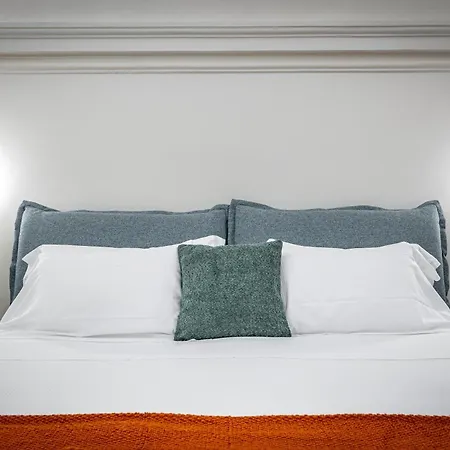 Dimora Collection - Le Corti - Boutique Luxury In A Restored 13th Century Convent, With Sauna And Gym (adults Only)