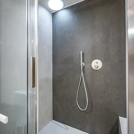 Aparthotel Dimora Collection - Le Corti - Boutique Luxury In A Restored 13th Century Convent, With Sauna And Gym (adults Only) Florence