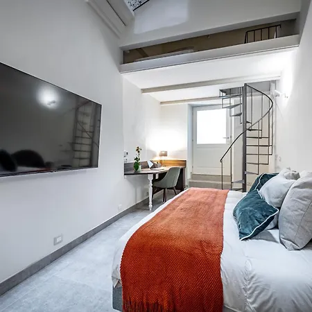 Dimora Collection - Le Corti - Boutique Luxury In A Restored 13th Century Convent, With Sauna And Gym (adults Only) Florence