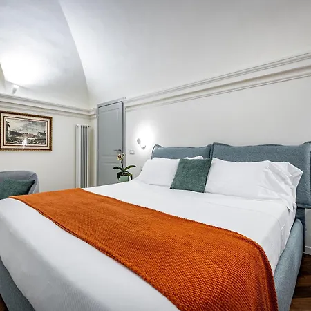 Dimora Collection - Le Corti - Boutique Luxury In A Restored 13th Century Convent, With Sauna And Gym (adults Only)