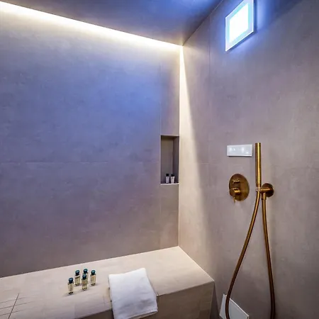 Dimora Collection - Le Corti - Boutique Luxury In A Restored 13th Century Convent, With Sauna And Gym (adults Only) *