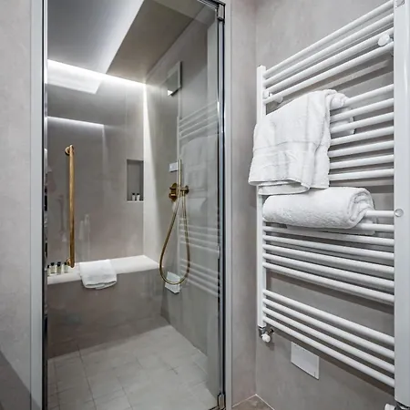 Aparthotel Dimora Collection - Le Corti - Boutique Luxury In A Restored 13th Century Convent, With Sauna And Gym (adults Only) Florence