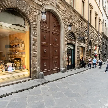 Palazzo Tornaquinci Apartamento *