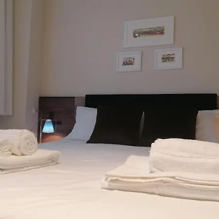Apartamento Degli Artisti - 4 Posti *